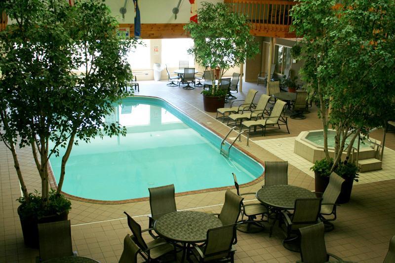 C'Mon Inn Thief River Falls Facilities photo